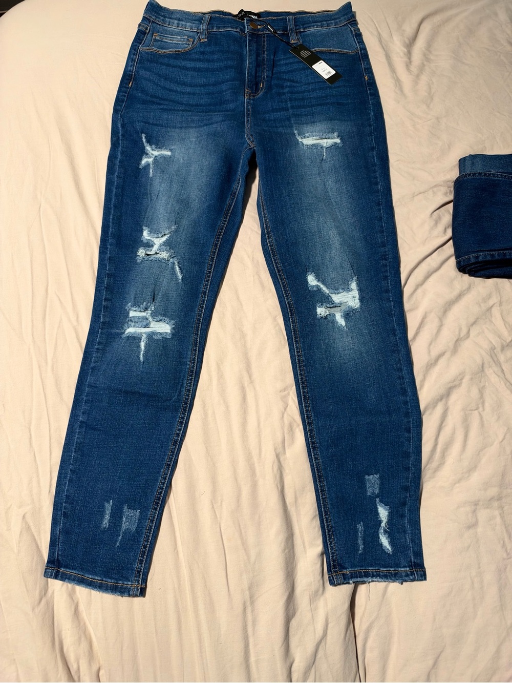 Women’s Dark Blue Skinny Jeans